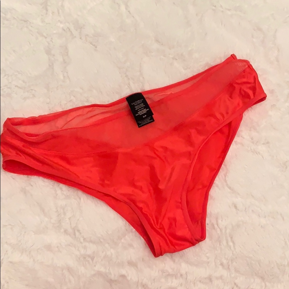 NWOT Victoria’s Secret Red Small Hiphugger